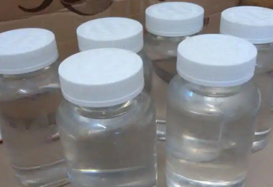 Laminati metilati Melamina formaldeide Resina Solubilità in acqua Formaldeide solubile Contenuto di formaldeide inferiore o uguale a 0,5% per i laminati